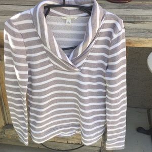 Banana Republic sweatshirt with pockets